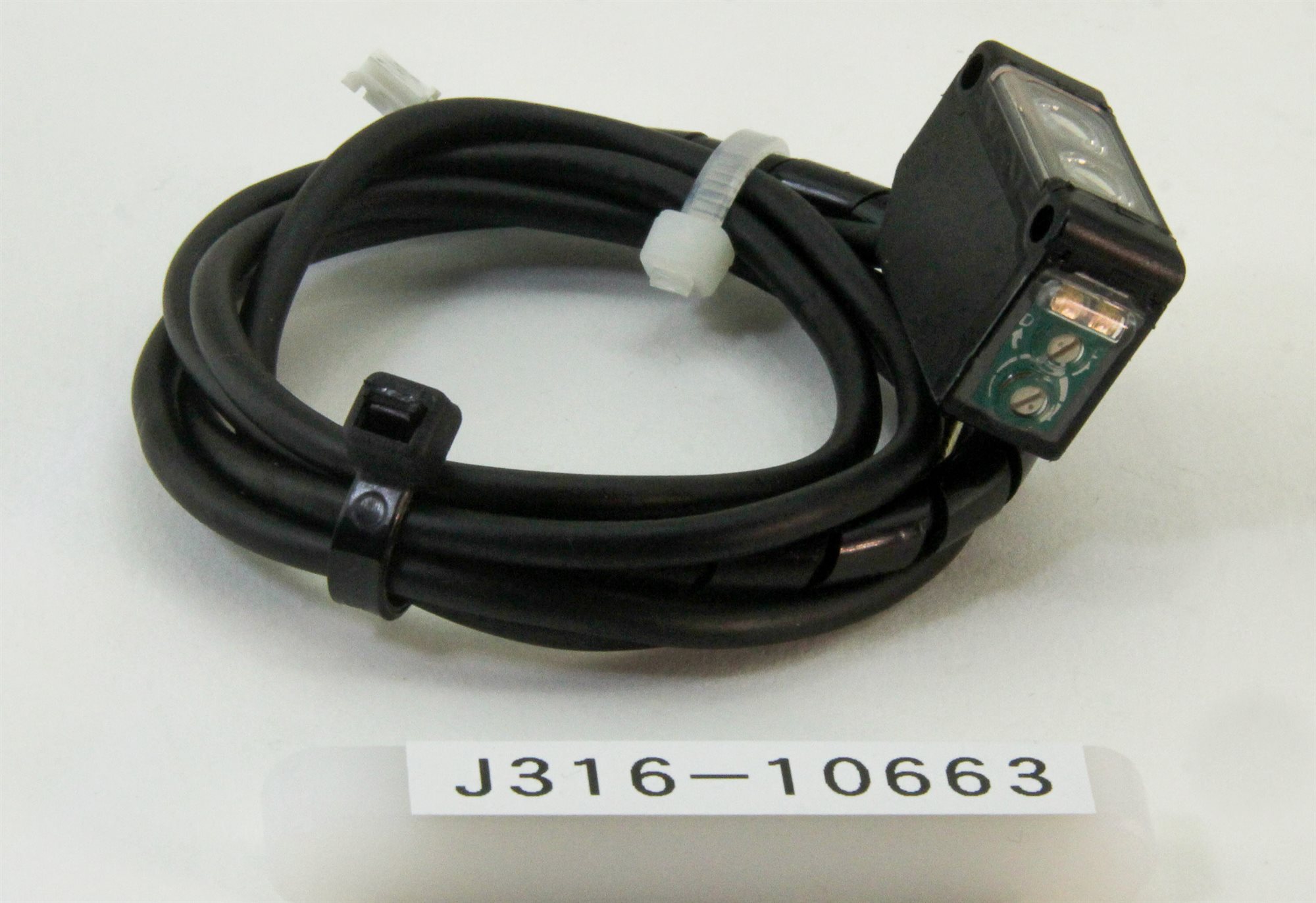 m 10663 SUNX PHOTOELECTRIC SENSOR CX-28 | eBay